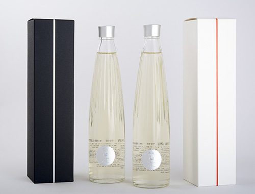 Kuromatsu Hakushika Design Bottle